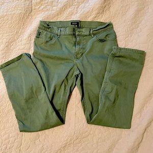 DKNY Jeans. Grey in color, 34x30, slim fit!